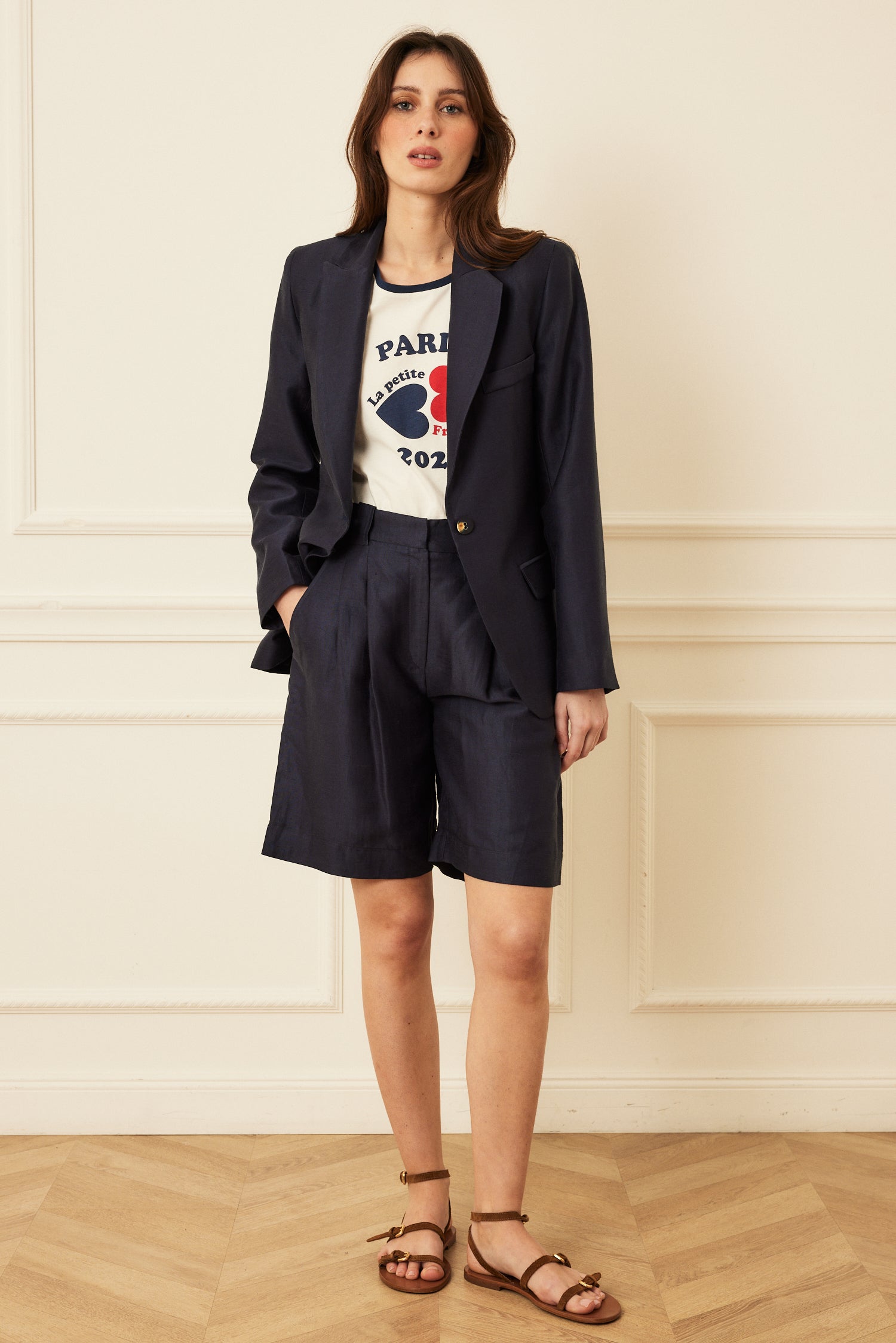 La Petite Française - VOYANTE