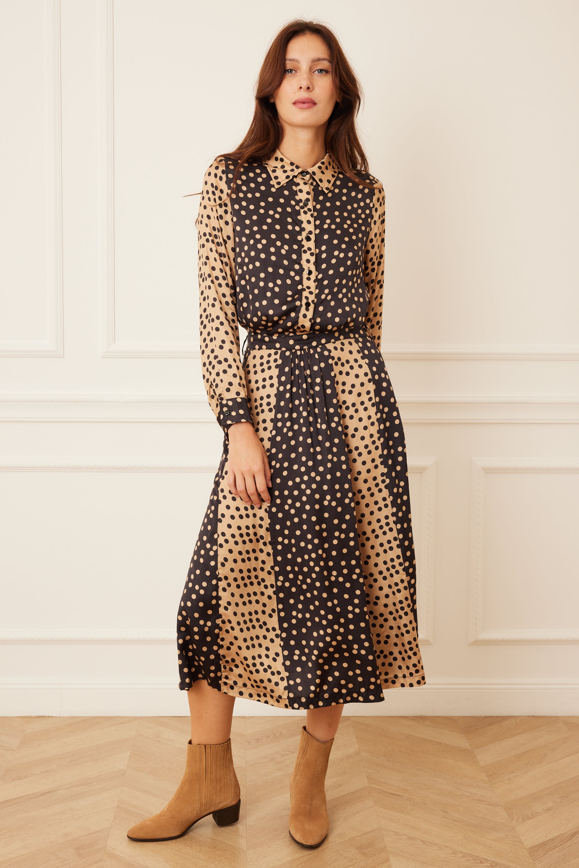 La Petite Française - Robe Résolue