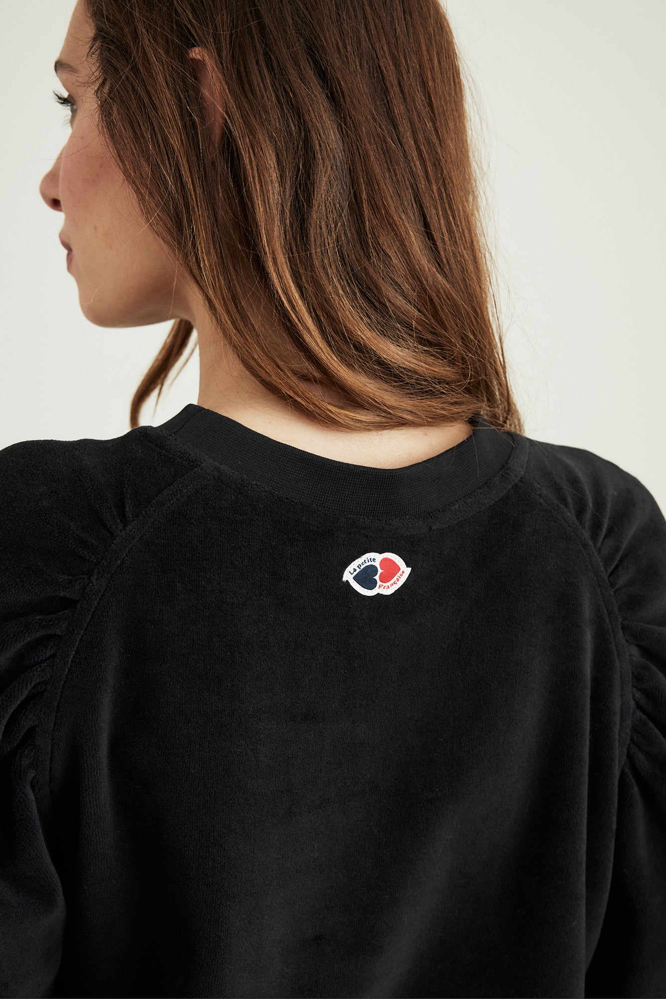 La Petite Française - Sweat Sentiment