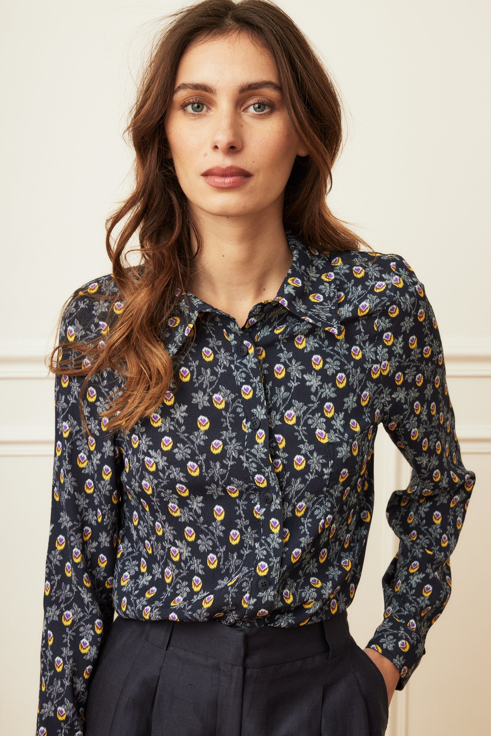 La Petite Française - Chemise Captive